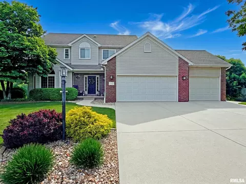 5209 N Rothmere Dr, Peoria, IL 61615
