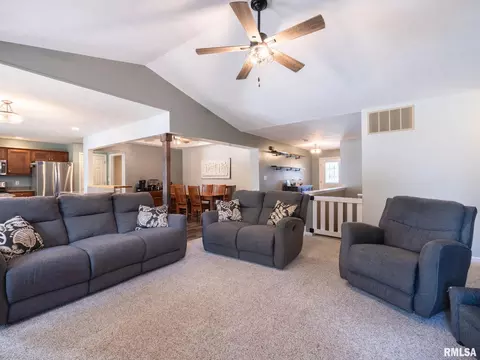 Living - 1909 Cobblestone St, Washington, IL 61571 photo 2 of 6