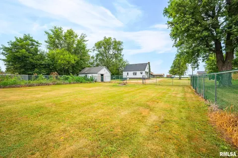 Exterior - 211 E State St, Washburn, IL 61570 photo 5 of 6