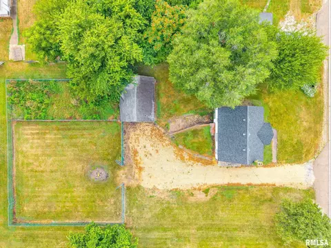 View/Area - 211 E State St, Washburn, IL 61570 photo 1 of 3