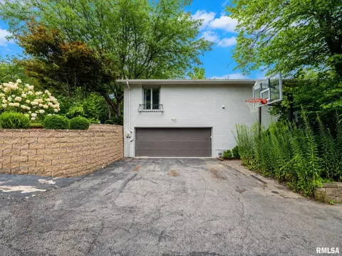 Exterior - 1322 W Hickory Trce, Dunlap, IL 61525 photo 16 of 20