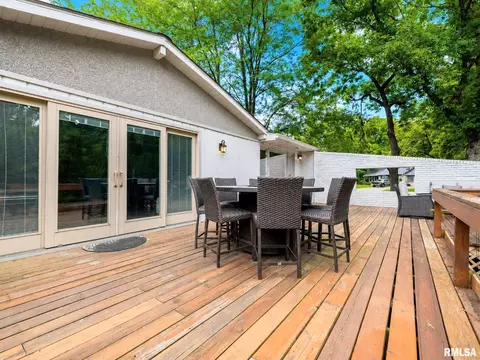 Exterior - 1322 W Hickory Trce, Dunlap, IL 61525 photo 5 of 20
