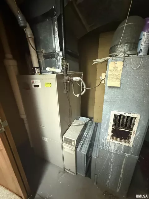 Other - 807 Eldridge St, Washington, IL 61571 photo 6 of 10