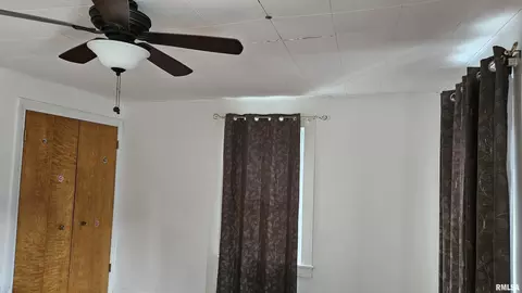 Bedroom - 107 E Olive St, Canton, IL 61520 photo 5 of 8