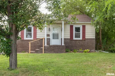Exterior - 316 S 2nd St, Marion, IL 62959 photo 3 of 8
