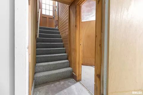 Entry Way - 316 S 2nd St, Marion, IL 62959 photo 2 of 2