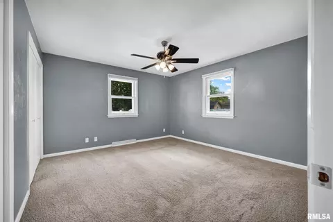 Bedroom - 1008 E Madison St, Morton, IL 61550 photo 1 of 5