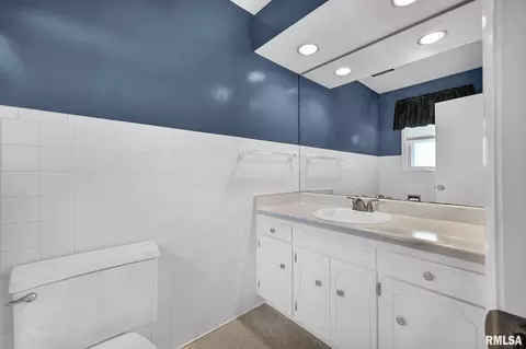 Bath - 1008 E Madison St, Morton, IL 61550 photo 1 of 3