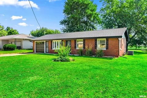 232 Sheffield Rd, Groveland, IL 61535