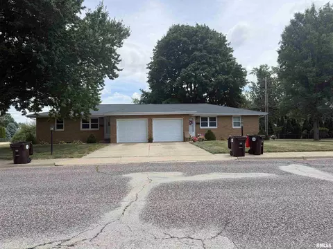212-214 N Nebraska Ave, Morton, IL 61550