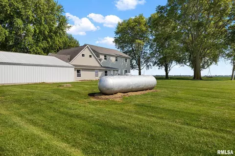 Exterior - 1276 County Road 700 N Rd, Eureka, IL 61530 photo 8 of 12