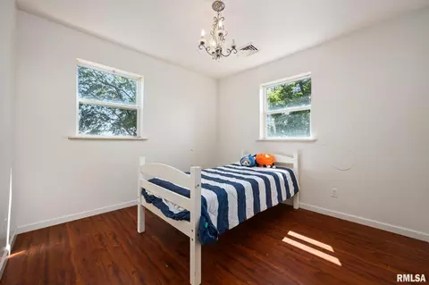 Bedroom - 1276 County Road 700 N Rd, Eureka, IL 61530 photo 5 of 12