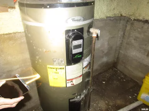 Other - 954 E Locust St, Canton, IL 61520 photo 6 of 7