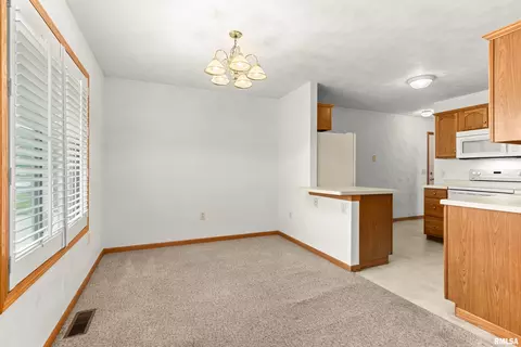 Dining - 207 Easy St, Washington, IL 61571 photo 1 of 1