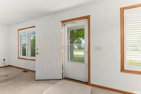 Entry Way - 207 Easy St, Washington, IL 61571 photo 1 of 1