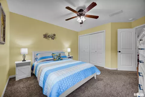 Bedroom - 8210 W Vicki Lynn Dr, Mapleton, IL 61547 photo 4 of 5