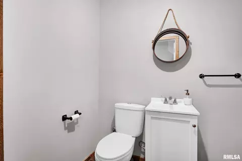 Bath - 8210 W Vicki Lynn Dr, Mapleton, IL 61547 photo 5 of 5