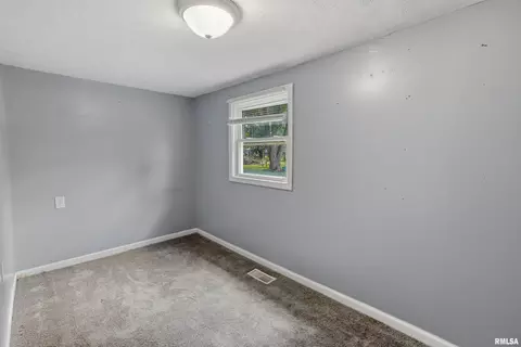 Bedroom - 208 Pine St, Ewing, IL 62836 photo 3 of 3