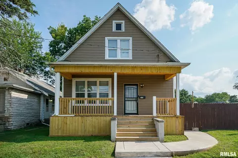 2020 W Antoinette St, Peoria, IL 61605