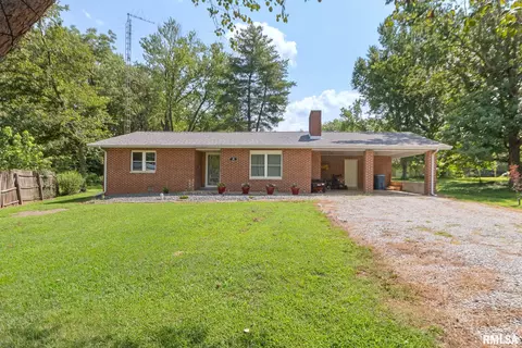 109 Kim St, De Soto, IL 62924