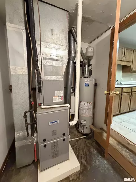 Other - 704 E Calhoun St, Macomb, IL 61455 photo 6 of 9
