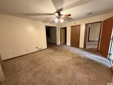 Living - 704 E Calhoun St, Macomb, IL 61455 photo 1 of 3