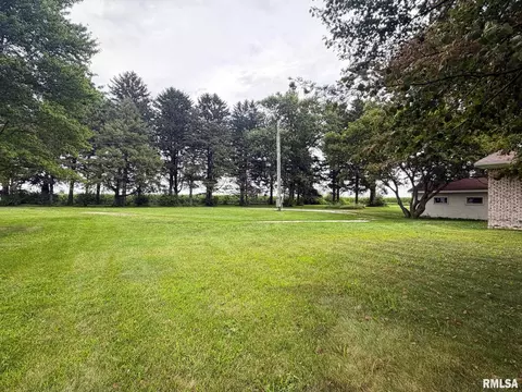 Exterior - 726 County Road 1200 E Rd, Eureka, IL 61530 photo 9 of 16