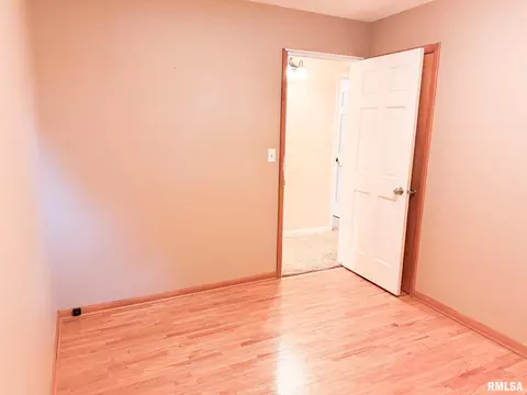 Bedroom - 726 County Road 1200 E Rd, Eureka, IL 61530 photo 2 of 11