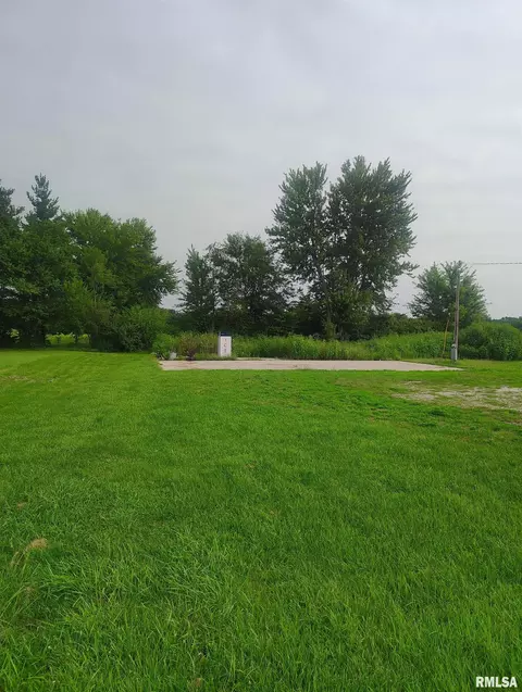 24196 E County Highway 27, Canton, IL 61520 photo 2