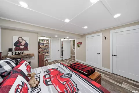 Bedroom - 6610 W Tuscarora Rd, Mapleton, IL 61547 photo 11 of 13