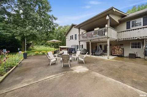 Exterior - 6610 W Tuscarora Rd, Mapleton, IL 61547 photo 5 of 14
