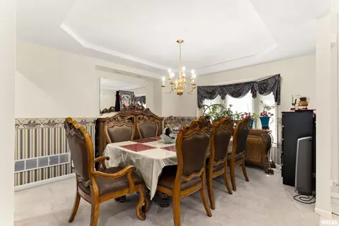 Dining - 1125 E Myrtle St, Canton, IL 61520 photo 1 of 2