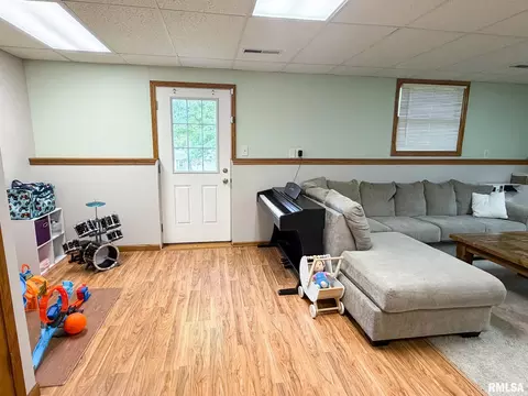 Other - 202 Elm Cir, Eureka, IL 61530 photo 10 of 12