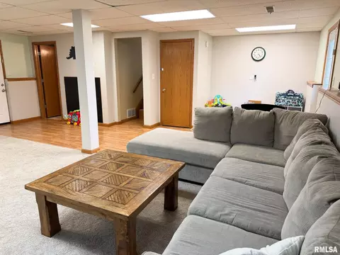 Other - 202 Elm Cir, Eureka, IL 61530 photo 8 of 12
