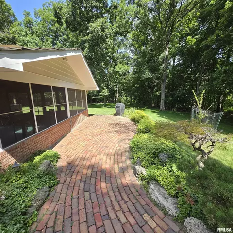 Exterior - 309 W Eagle Nest Rd, Dunlap, IL 61525 photo 5 of 21