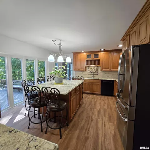 Kitchen - 309 W Eagle Nest Rd, Dunlap, IL 61525 photo 1 of 6