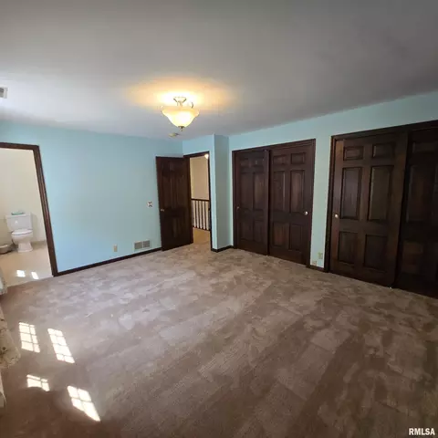 Bedroom - 309 W Eagle Nest Rd, Dunlap, IL 61525 photo 3 of 10
