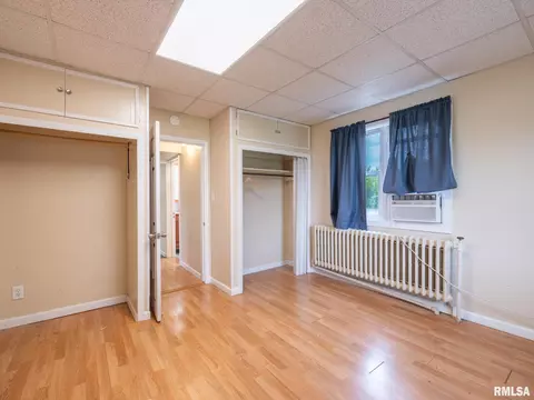 Bedroom - 9713 W Riekena Rd, Mapleton, IL 61547 photo 2 of 10