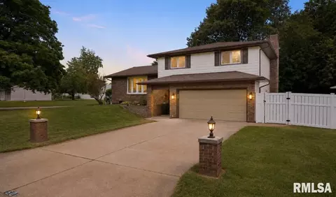 501 Briarbrook Dr, East Peoria, IL 61611