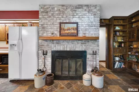 Other - 800 E 8th St, Delavan, IL 61734 photo 3 of 25