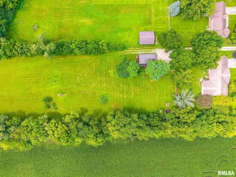 View/Area - 800 E 8th St, Delavan, IL 61734 photo 13 of 16