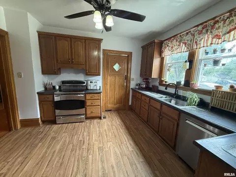 Kitchen - 518 N Main St, Eureka, IL 61530 photo 2 of 2