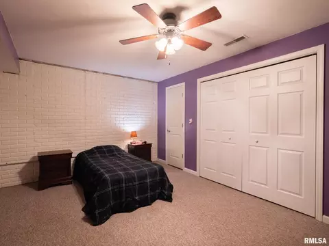 Bedroom - 912 Dennis Dr, Eureka, IL 61530 photo 11 of 14