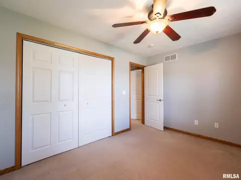 Bedroom - 912 Dennis Dr, Eureka, IL 61530 photo 4 of 14