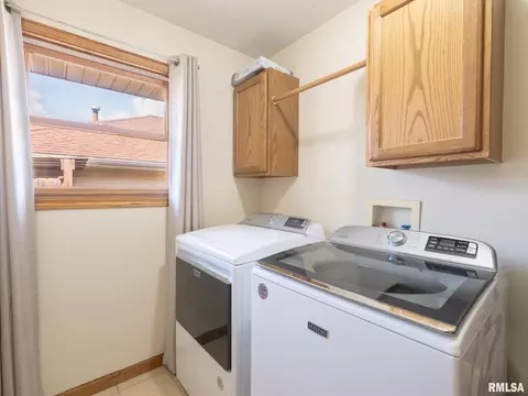 Other - 912 Dennis Dr, Eureka, IL 61530 photo 5 of 8