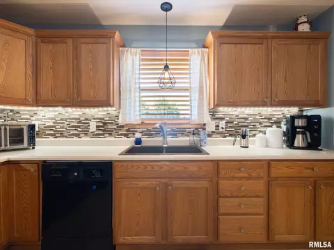 Kitchen - 912 Dennis Dr, Eureka, IL 61530 photo 5 of 5