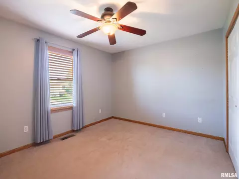 Bedroom - 912 Dennis Dr, Eureka, IL 61530 photo 2 of 14