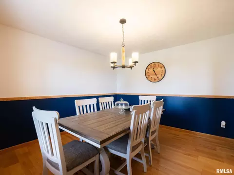Dining - 912 Dennis Dr, Eureka, IL 61530 photo 1 of 4