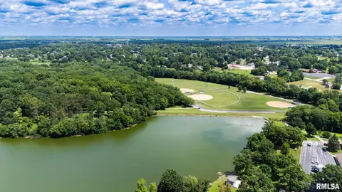 View/Area - 912 Dennis Dr, Eureka, IL 61530 photo 9 of 9