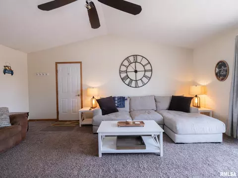 Living - 912 Dennis Dr, Eureka, IL 61530 photo 1 of 5